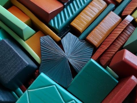 Nowe materiały półprzewodnikowe bezdomieszkowe – zastosowania i zalety dla przyszłej elektroniki