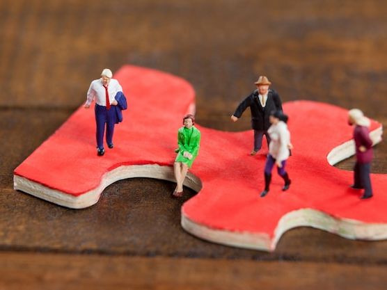 Tradycyjne vs bezdomieszkowe półprzewodniki – kluczowe różnice i zastosowania
